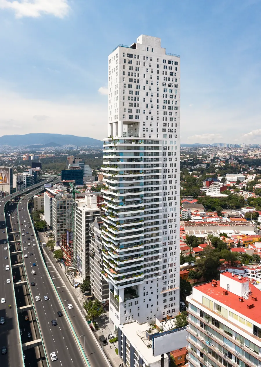 Fachada de Icon Beyond