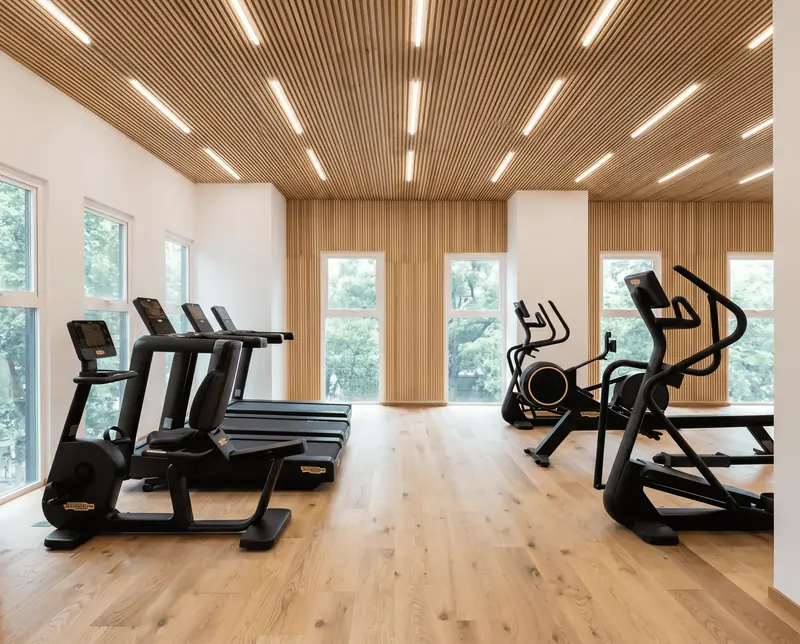 Piso instalado en el gimnasio de The Park